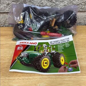 Meccano John Deere 8R Series Tractor Toy - Green & Yellow